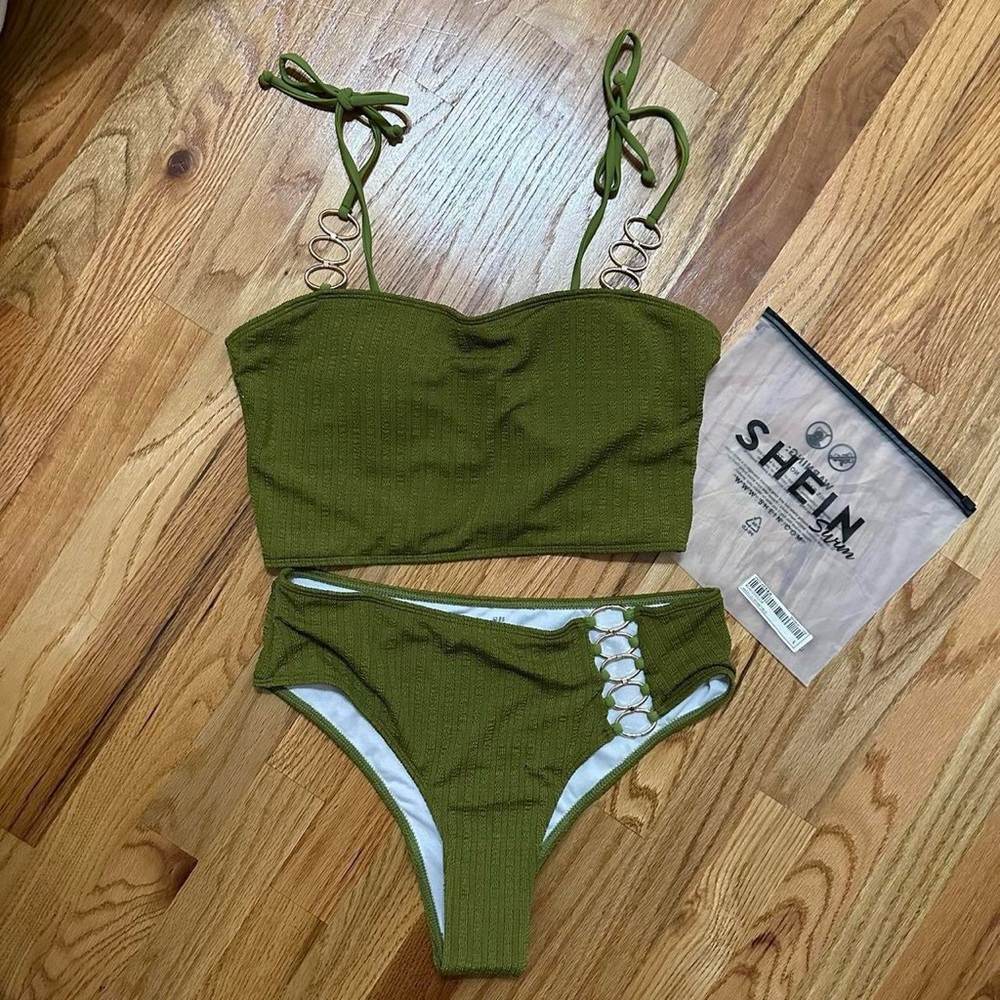 Chain Link Green Highwaisted Swimsuit